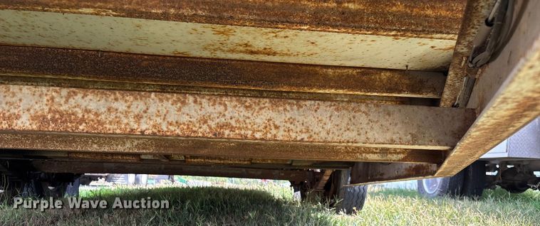 image for item EN5618 1998 Kodiak utility trailer