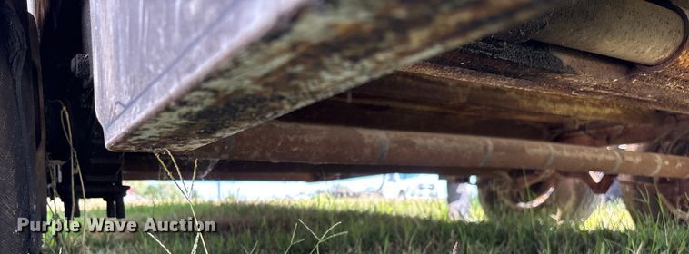 image for item EN5618 1998 Kodiak utility trailer