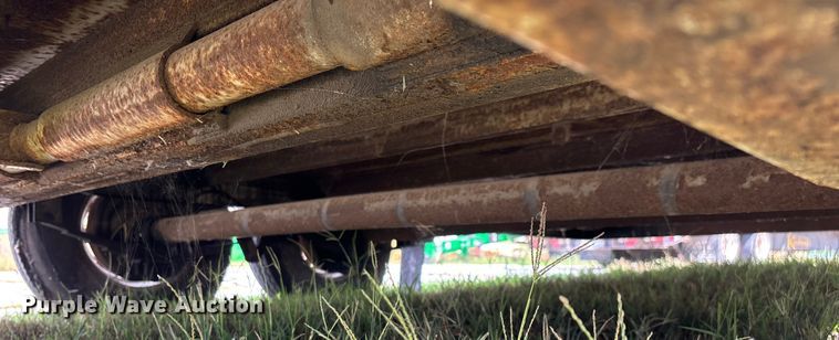 image for item EN5618 1998 Kodiak utility trailer