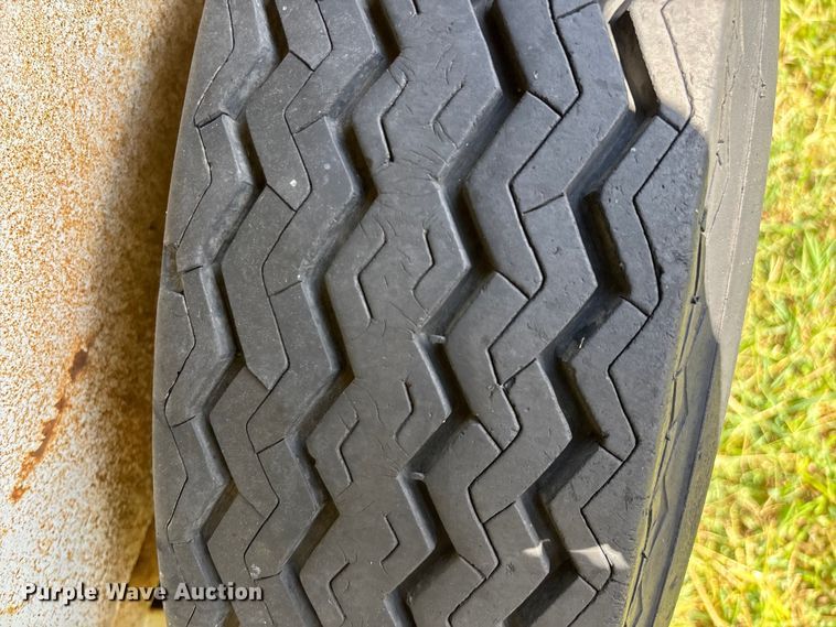 image for item EN5618 1998 Kodiak utility trailer