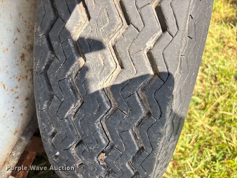 image for item EN5618 1998 Kodiak utility trailer