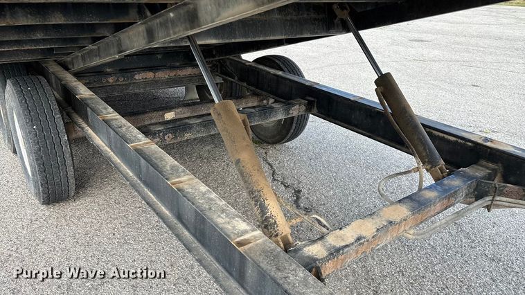 image for item EN5619 2014 PJ tilt deck equipment trailer
