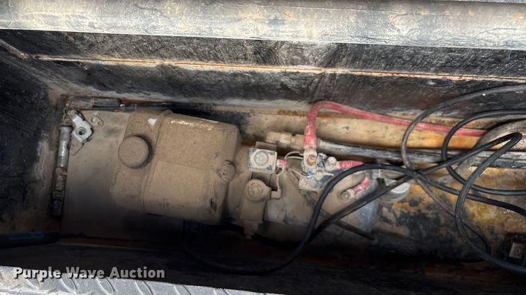 image for item EN5619 2014 PJ tilt deck equipment trailer