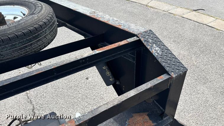 image for item EN5619 2014 PJ tilt deck equipment trailer