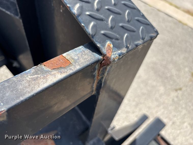 image for item EN5619 2014 PJ tilt deck equipment trailer