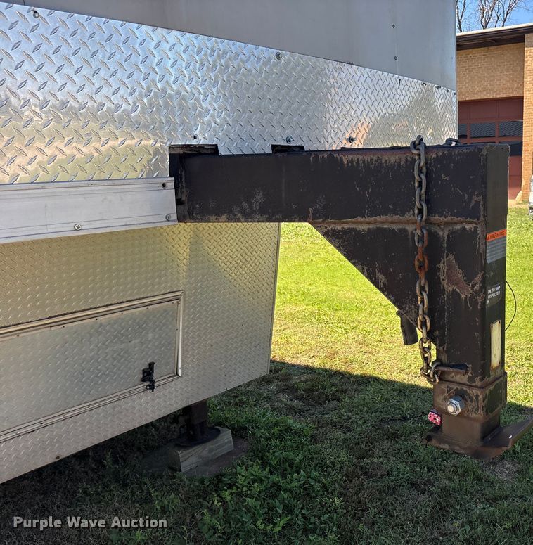 image for item EO1634 2002 Haulmark GRG85X28WT4 enclosed cargo trailer