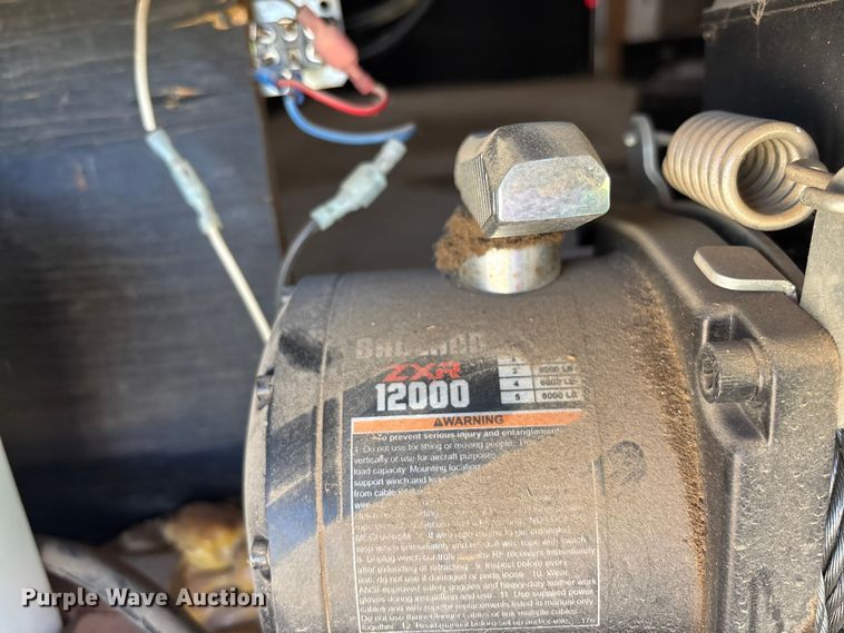 image for item EO1634 2002 Haulmark GRG85X28WT4 enclosed cargo trailer