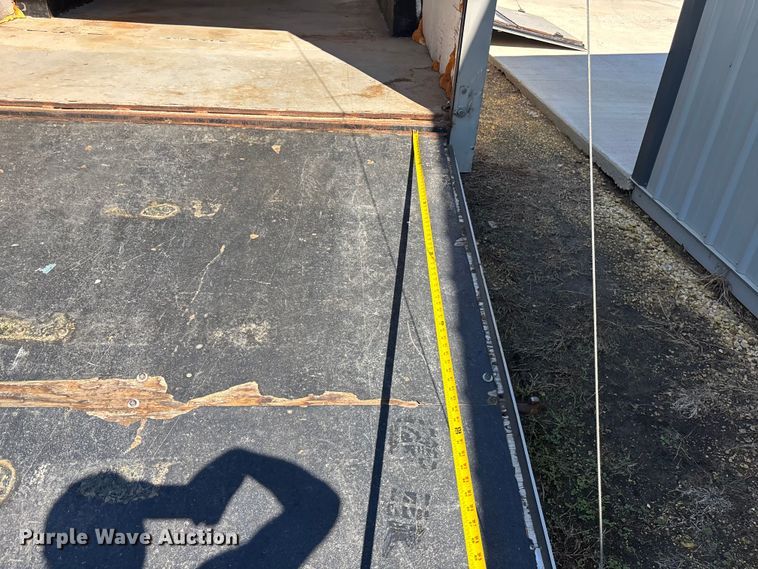 image for item EO1634 2002 Haulmark GRG85X28WT4 enclosed cargo trailer