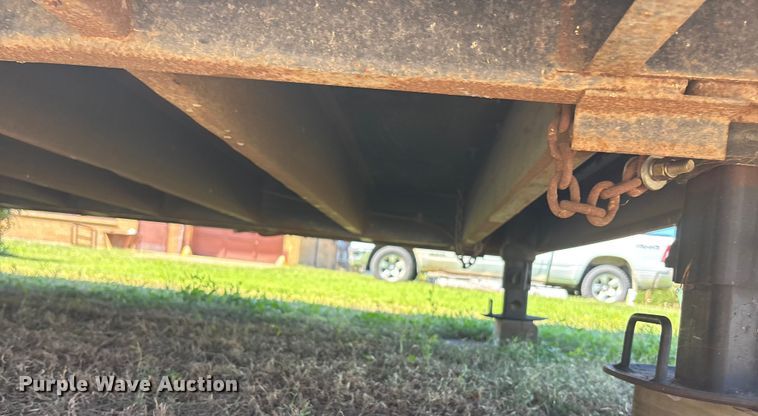 image for item EO1634 2002 Haulmark GRG85X28WT4 enclosed cargo trailer