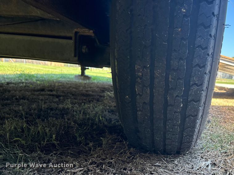 image for item EO1634 2002 Haulmark GRG85X28WT4 enclosed cargo trailer