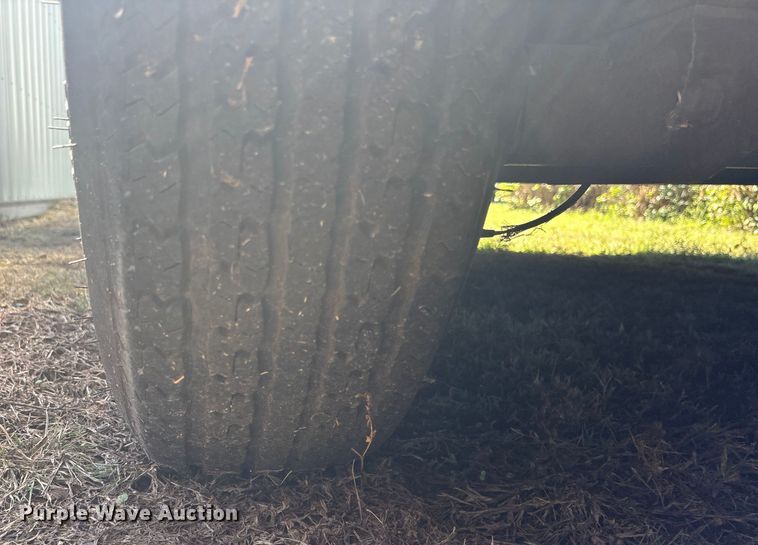 image for item EO1634 2002 Haulmark GRG85X28WT4 enclosed cargo trailer