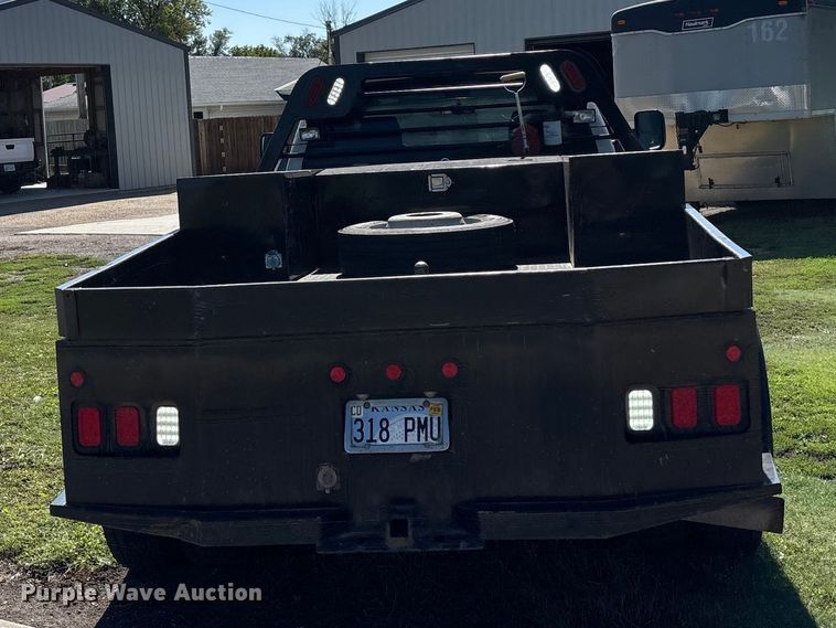 image for item EO1635 2009 Dodge Ram 4500HD Quad Cab flatbed truck