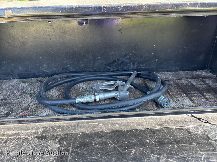 image for item EO1635 2009 Dodge Ram 4500HD Quad Cab flatbed truck