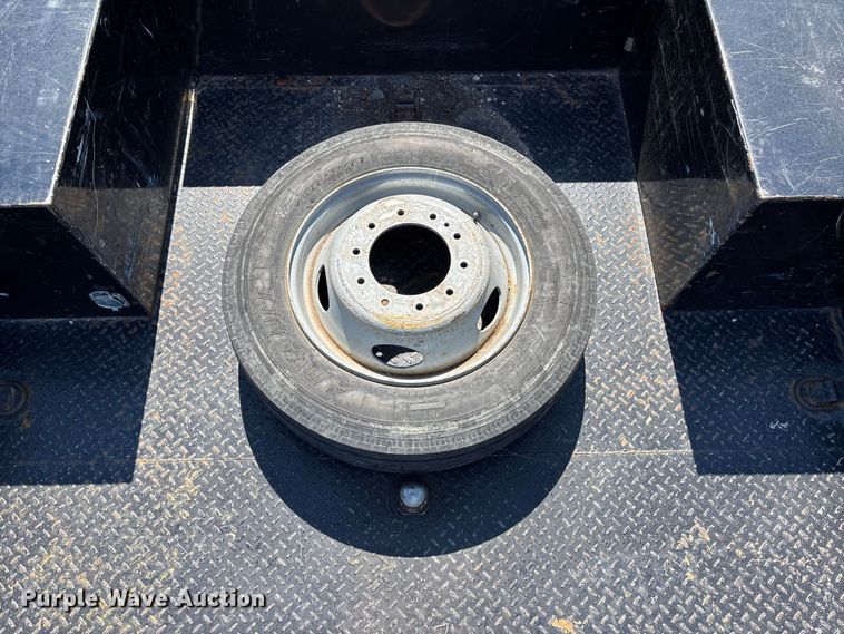 image for item EO1635 2009 Dodge Ram 4500HD Quad Cab flatbed truck