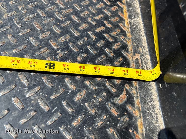 image for item EO1635 2009 Dodge Ram 4500HD Quad Cab flatbed truck