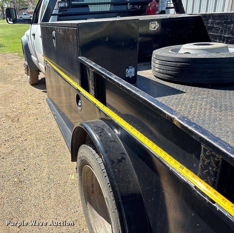 image for item EO1635 2009 Dodge Ram 4500HD Quad Cab flatbed truck