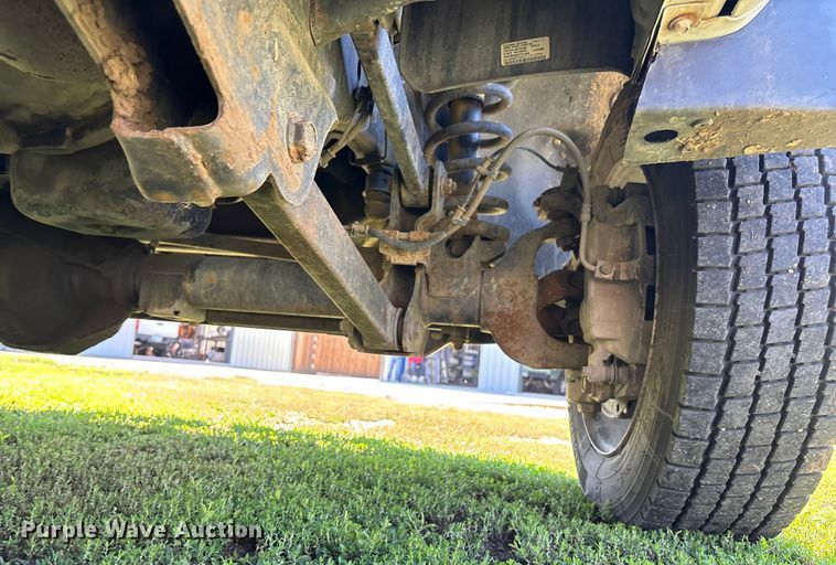 image for item EO1635 2009 Dodge Ram 4500HD Quad Cab flatbed truck