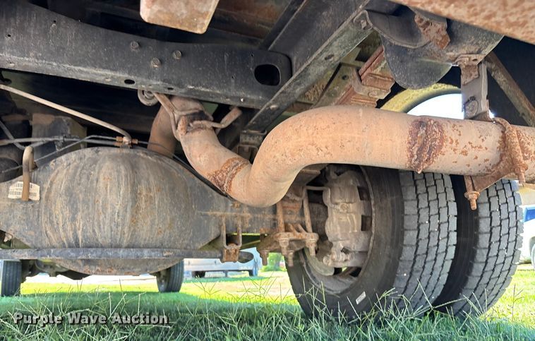 image for item EO1635 2009 Dodge Ram 4500HD Quad Cab flatbed truck