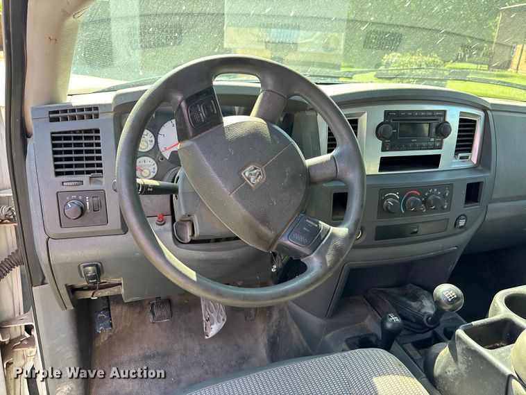 image for item EO1635 2009 Dodge Ram 4500HD Quad Cab flatbed truck