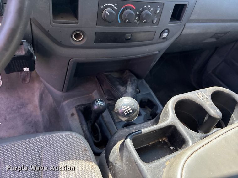 image for item EO1635 2009 Dodge Ram 4500HD Quad Cab flatbed truck