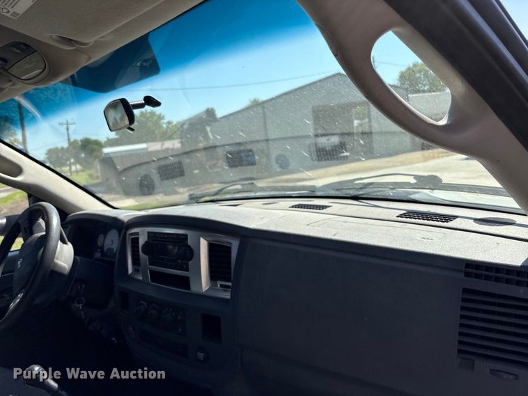 image for item EO1635 2009 Dodge Ram 4500HD Quad Cab flatbed truck