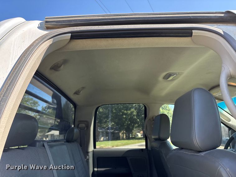 image for item EO1635 2009 Dodge Ram 4500HD Quad Cab flatbed truck