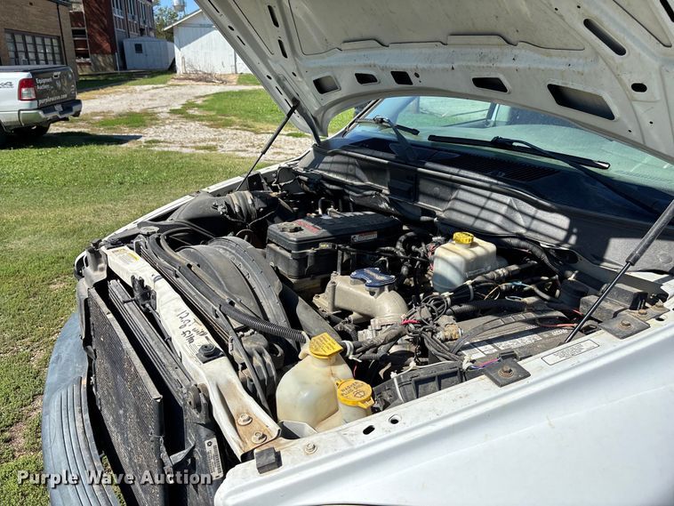 image for item EO1635 2009 Dodge Ram 4500HD Quad Cab flatbed truck