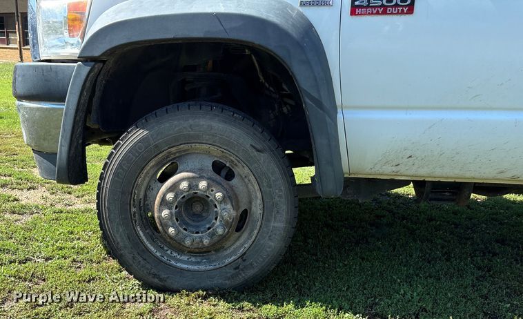 image for item EO1635 2009 Dodge Ram 4500HD Quad Cab flatbed truck