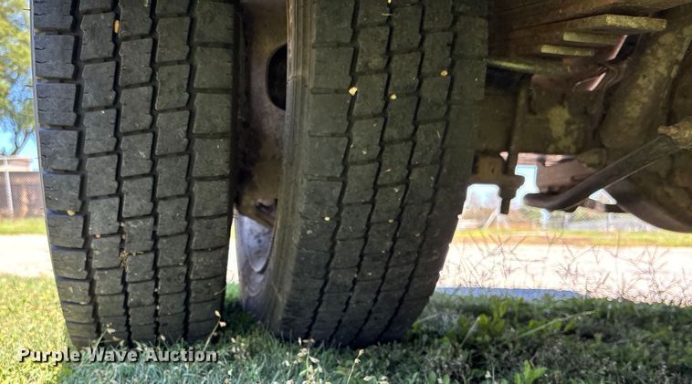 image for item EO1635 2009 Dodge Ram 4500HD Quad Cab flatbed truck