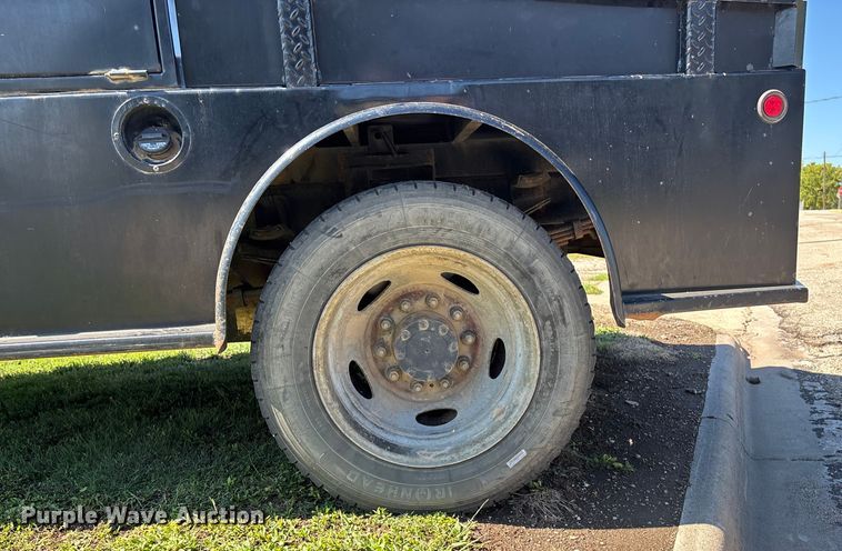 image for item EO1635 2009 Dodge Ram 4500HD Quad Cab flatbed truck