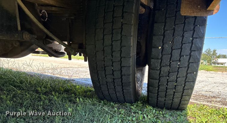 image for item EO1635 2009 Dodge Ram 4500HD Quad Cab flatbed truck