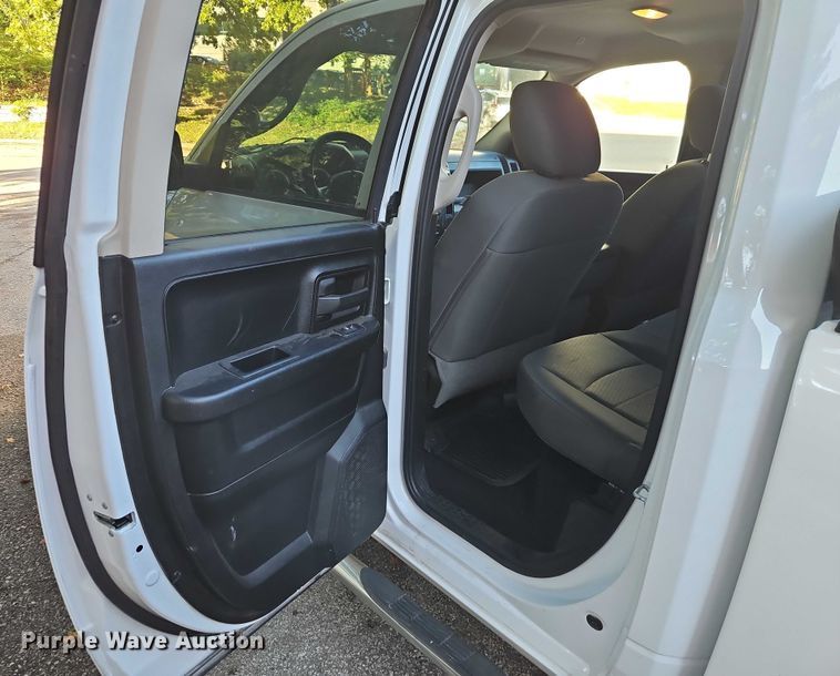 image for item EO4653 2019 Dodge Ram 1500 Quad Cab pickup truck