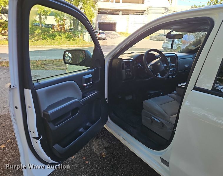 image for item EO4654 2014 Chevrolet Silverado 1500 Double Cab pickup truck