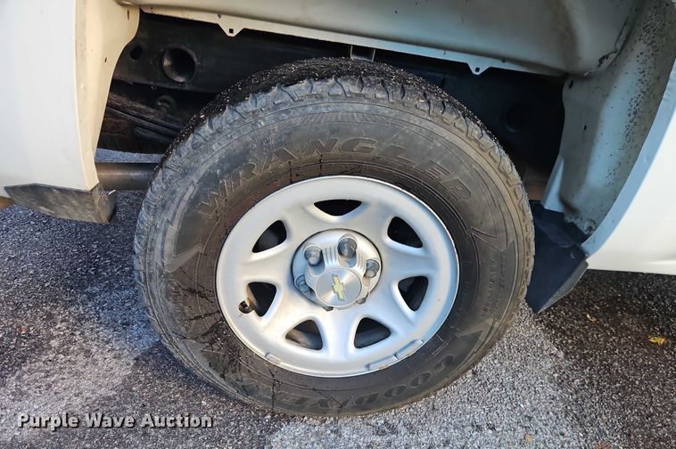 image for item EO4654 2014 Chevrolet Silverado 1500 Double Cab pickup truck