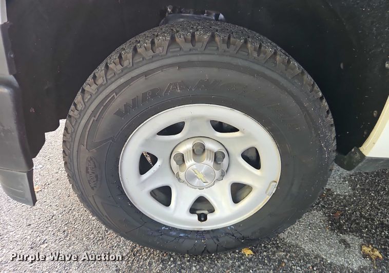 image for item EO4654 2014 Chevrolet Silverado 1500 Double Cab pickup truck