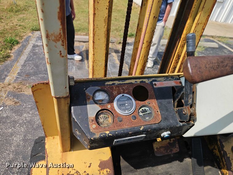 image for item EO4664 Yale GP 050 forklift