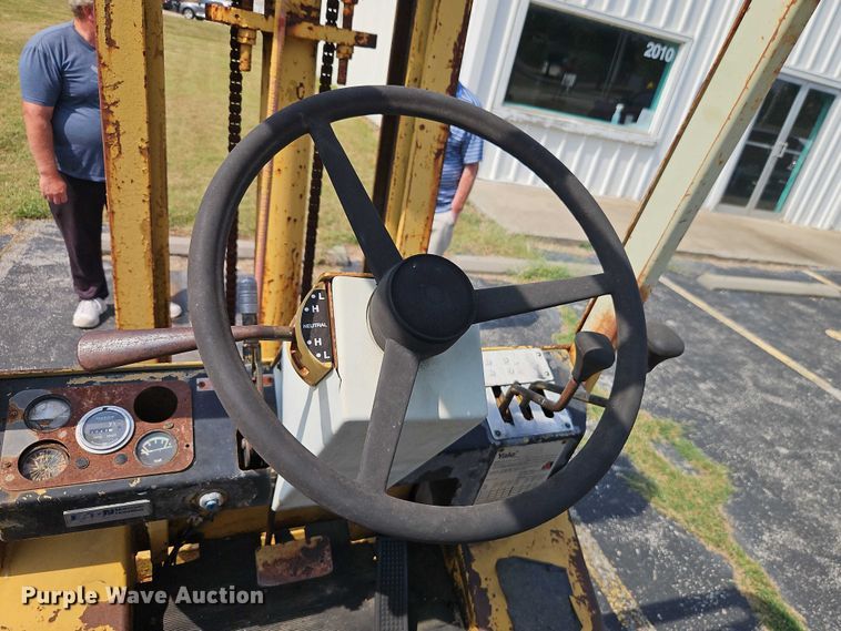 image for item EO4664 Yale GP 050 forklift
