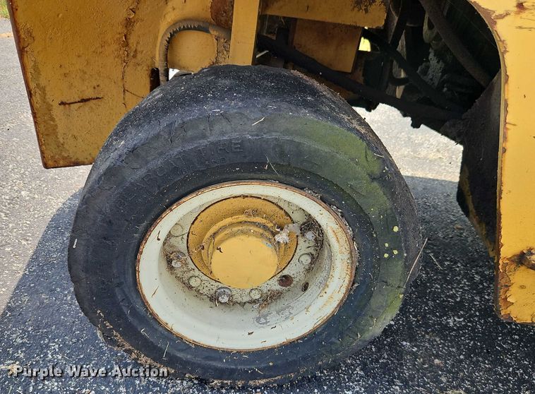 image for item EO4664 Yale GP 050 forklift