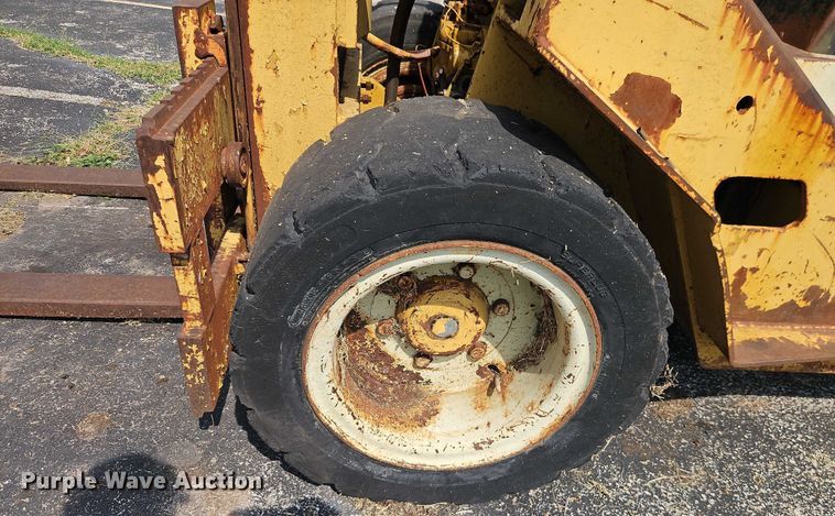 image for item EO4664 Yale GP 050 forklift