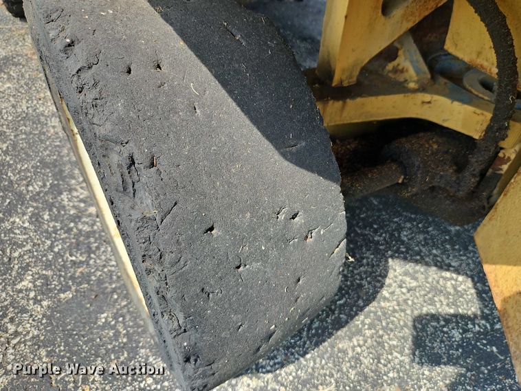 image for item EO4664 Yale GP 050 forklift