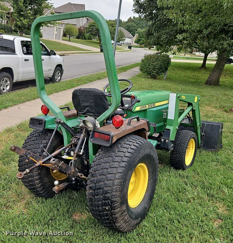 image for item EO4686 1990 John Deere 855 MFWD tractor