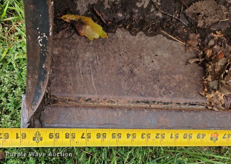 image for item EO4686 1990 John Deere 855 MFWD tractor