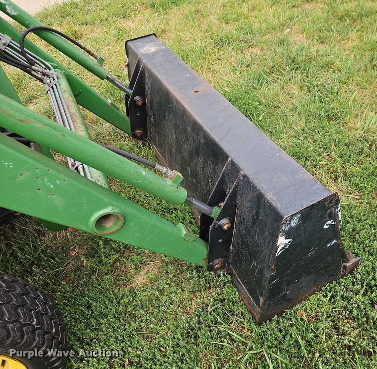 image for item EO4686 1990 John Deere 855 MFWD tractor