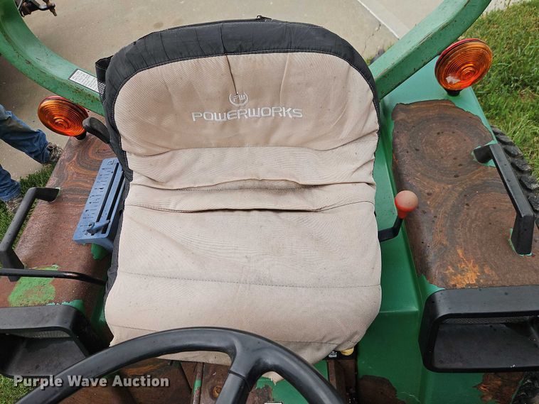 image for item EO4686 1990 John Deere 855 MFWD tractor