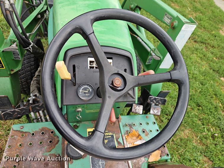 image for item EO4686 1990 John Deere 855 MFWD tractor