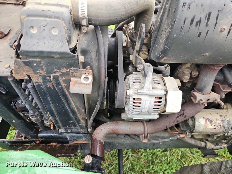 image for item EO4686 1990 John Deere 855 MFWD tractor