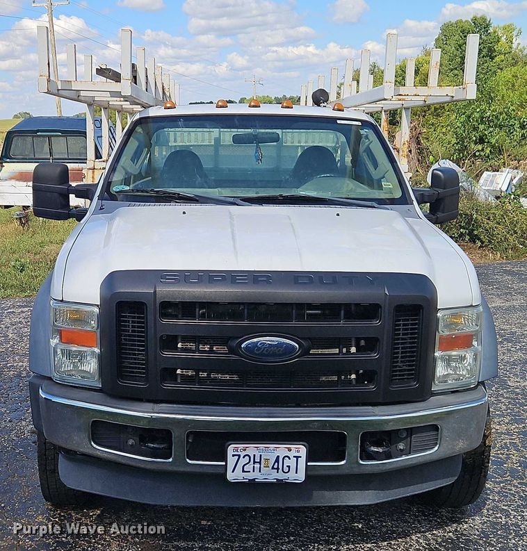 image for item EO4688 2008 Ford F550 Super Duty utility / service truck