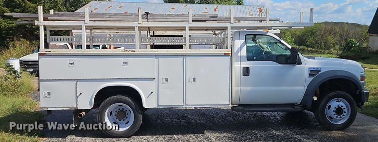 image for item EO4688 2008 Ford F550 Super Duty utility / service truck
