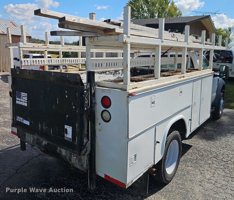 image for item EO4688 2008 Ford F550 Super Duty utility / service truck