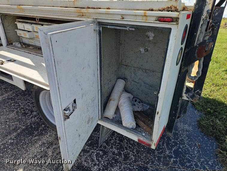 image for item EO4688 2008 Ford F550 Super Duty utility / service truck